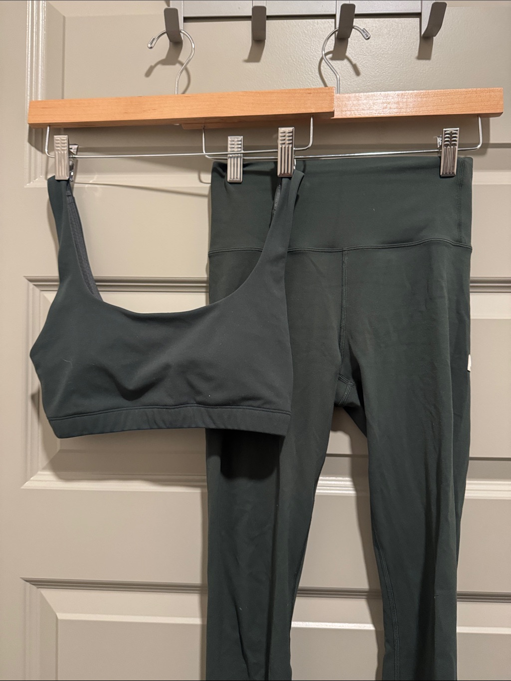 Vuori Xs Bliss Blend Green Leggings And Bra